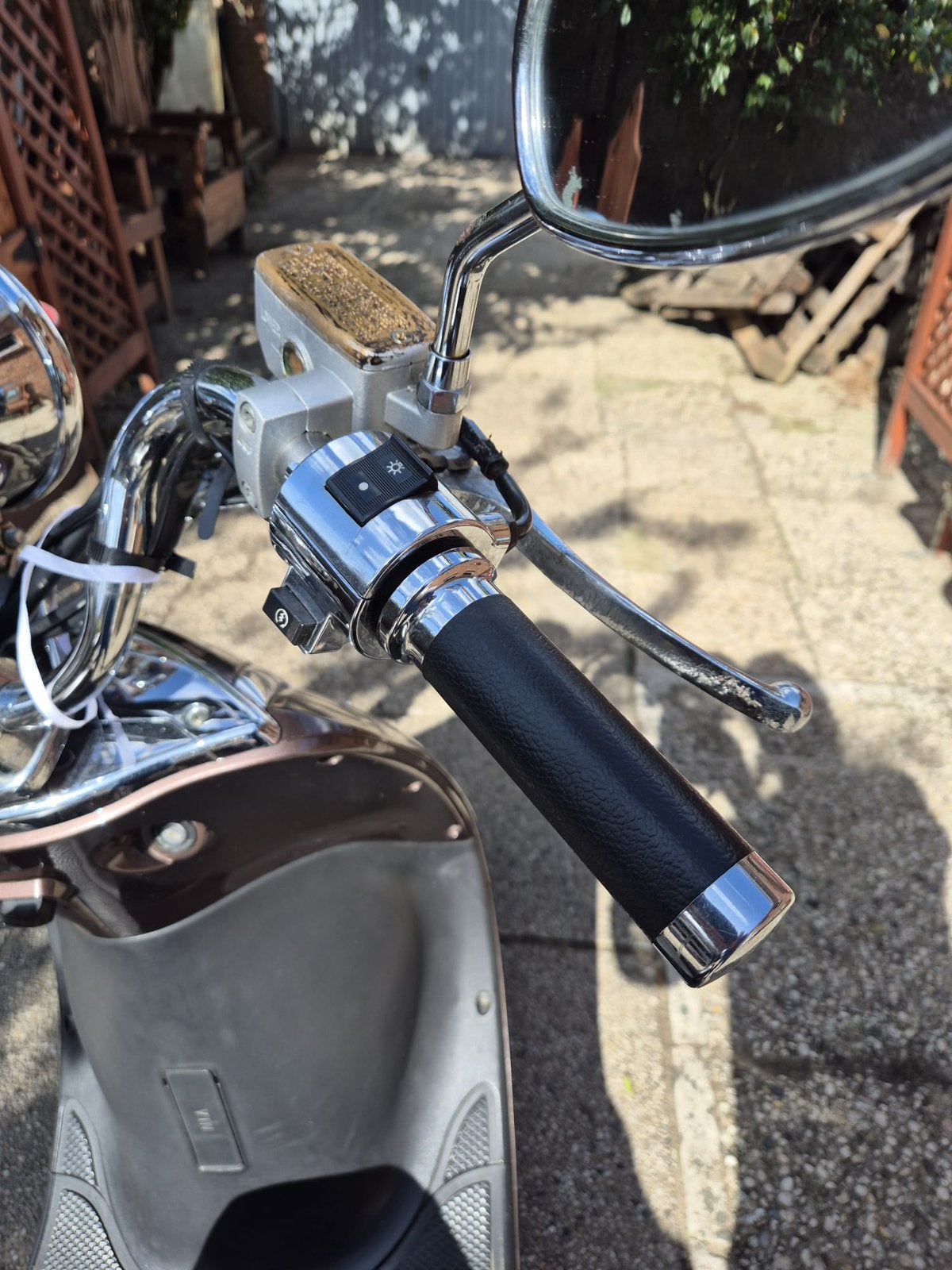 Sym allo gt 50 cc moet zo snel mogelijk weg, Ophalen, Benzine, Klasse B (45 km/u), Zo goed als nieuw