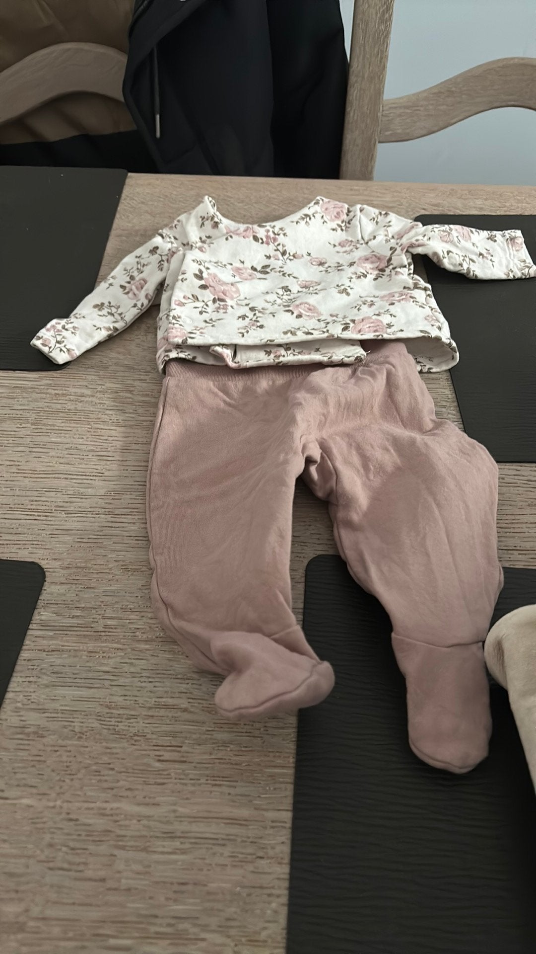 2 delige set, Kinderen en Baby's, Babykleding | Maat 50, Ophalen, Zo goed als nieuw