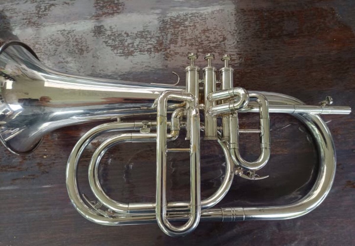 Klaxon Mimol/ES, Musique & Instruments, Instruments à vent | Trompettes, Enlèvement ou Envoi, Comme neuf, Avec valise