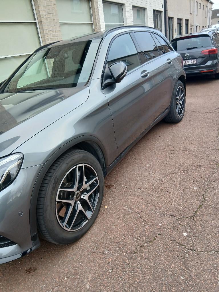 Mercedes glc 250 amg 210 pk 65000km, Automaat, Zwart, Vierwielaandrijving, Zilver of Grijs