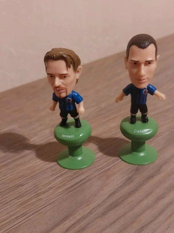 2 Voetbalfiguurtjes : Club Brugge / Vermant - Clement, Enlèvement ou Envoi, Comme neuf, Statue ou Poupée