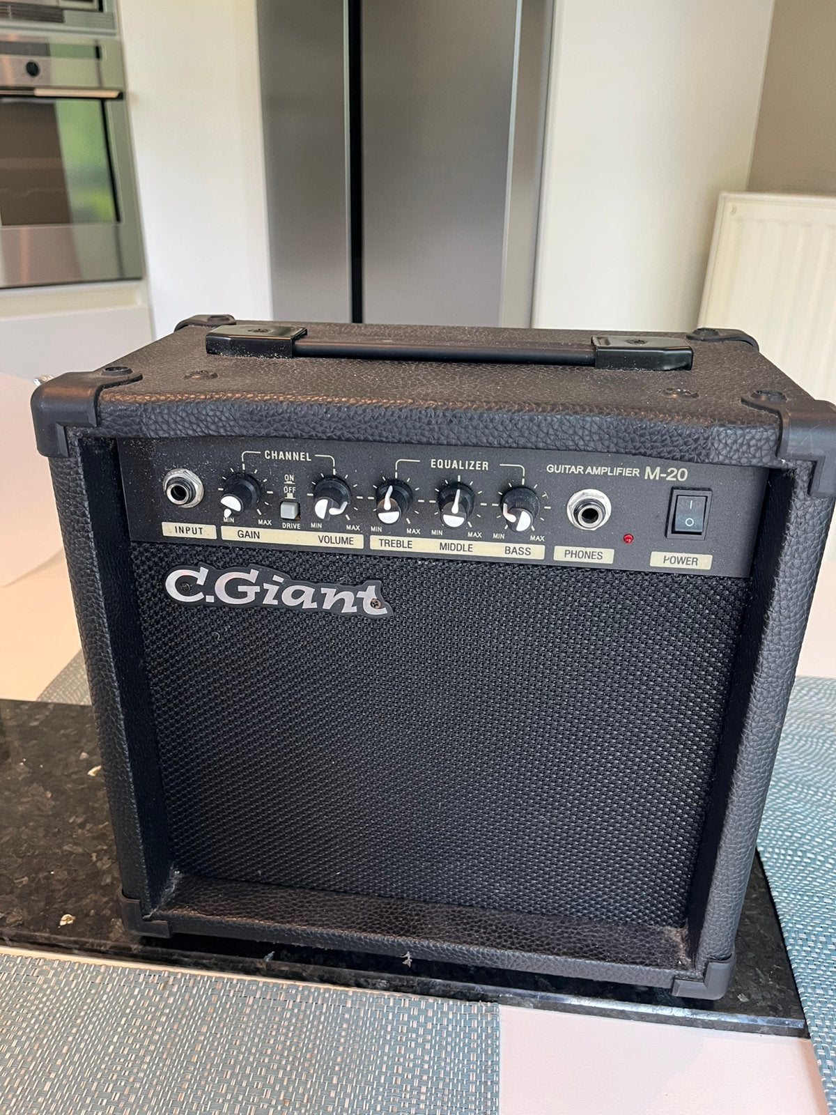 Versterker C. Giant, Muziek en Instrumenten, Versterkers | Bas en Gitaar, Ophalen, Gebruikt
