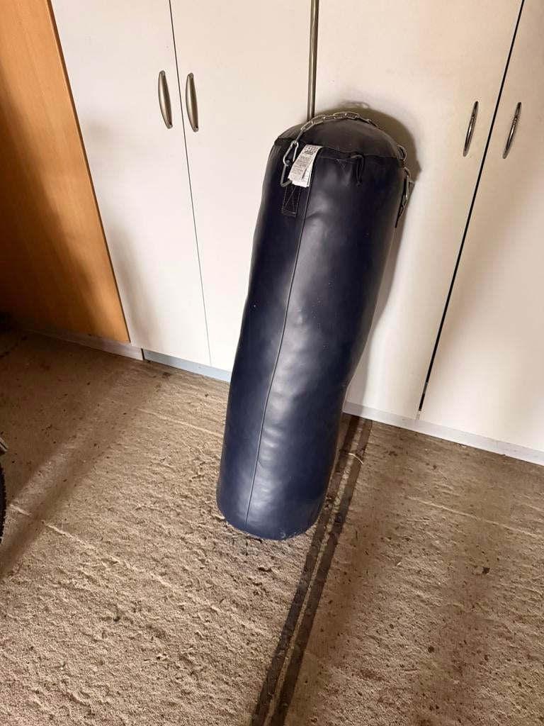 Sac de boxe Outshock, Sports & Fitness, Enlèvement, Comme neuf, Sac de boxe