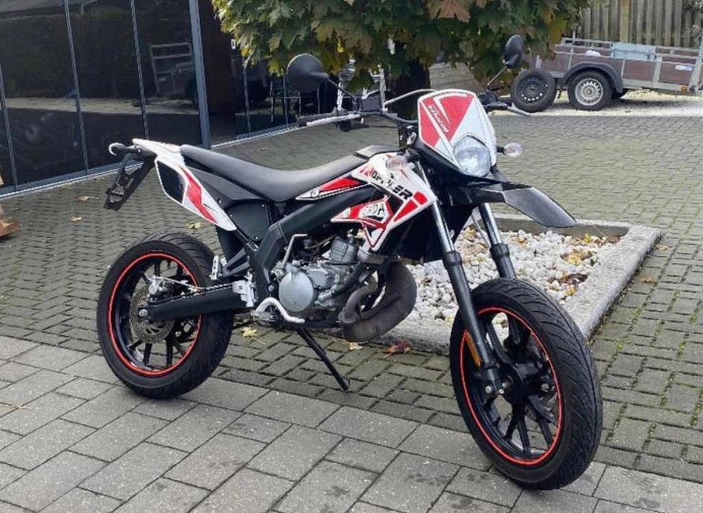 Derbi senda 50cc, Fietsen en Brommers, Ophalen, Zo goed als nieuw