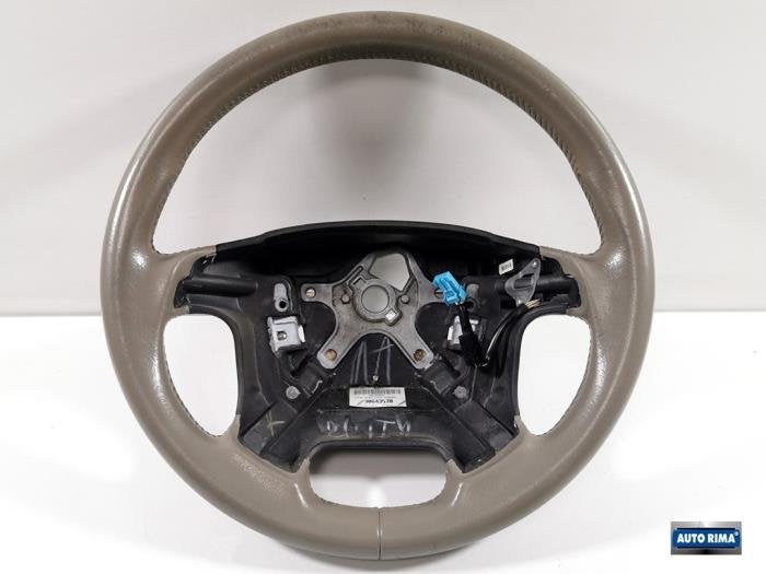 Volant d'un Volvo XC70, -, 3 mois de garantie, -, -