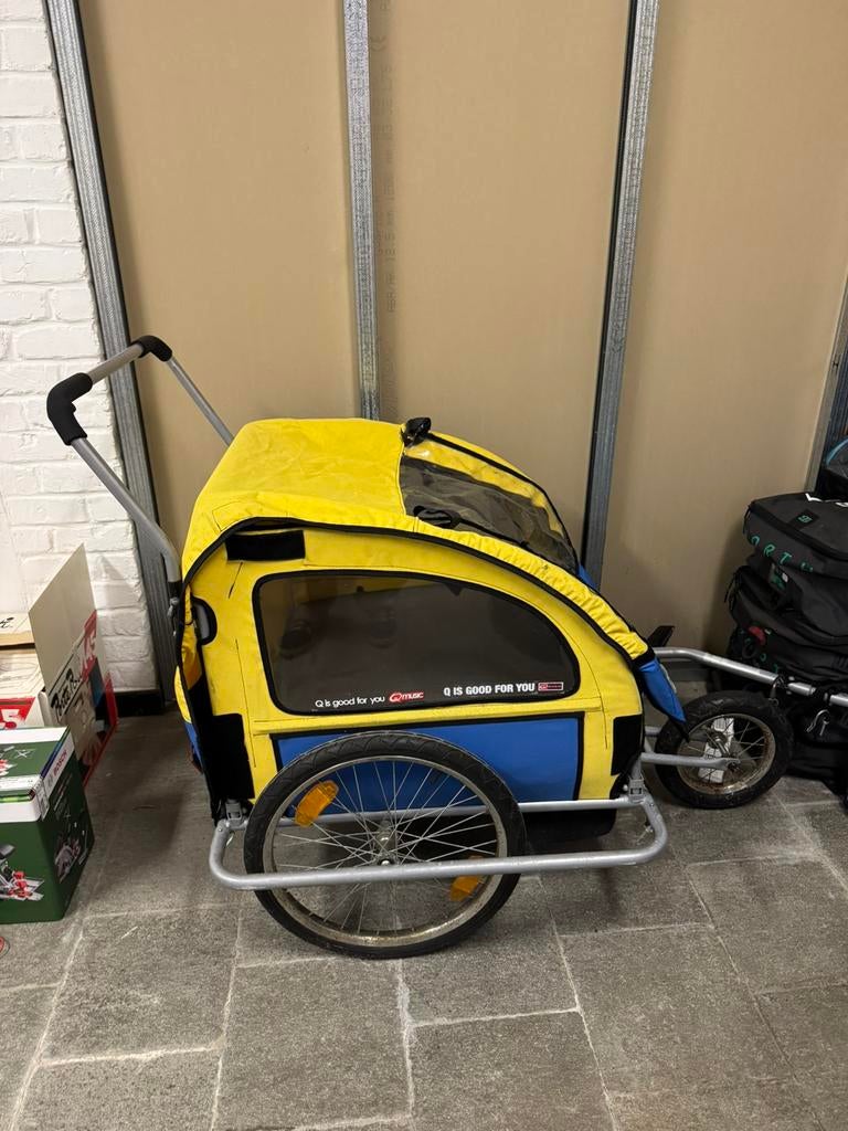 Fietskar hond/ kind, Ophalen, Zo goed als nieuw