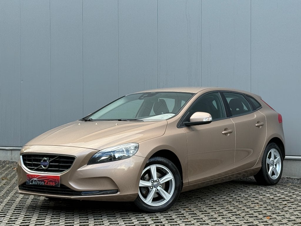 Volvo V40 1.6 D2 Kinetic Cruise ParkSensor DigAirco, Auto's, Voorwielaandrijving, Euro 5, Stof, Bedrijf