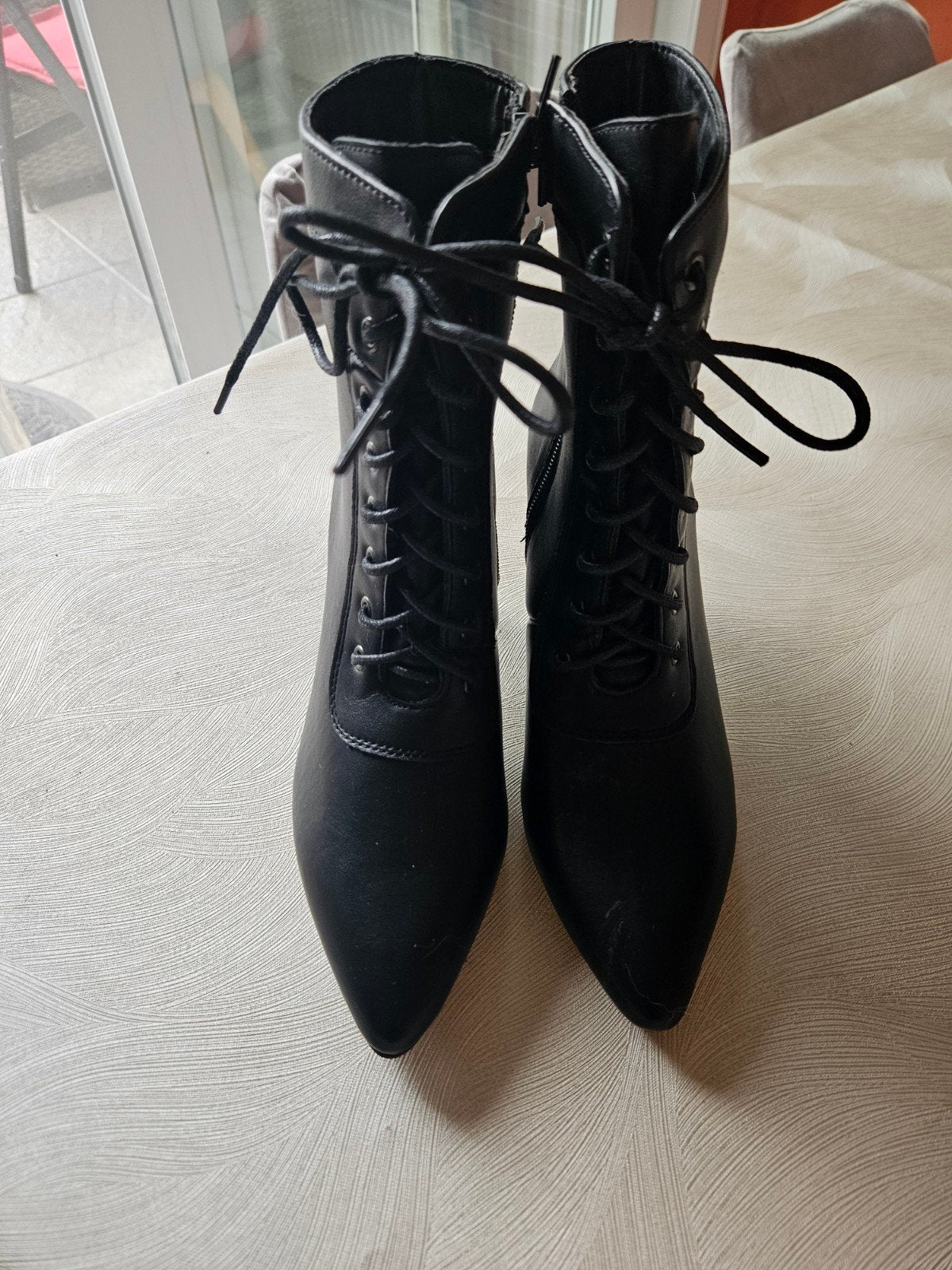 nieuwe laarsjes mt 38, Ophalen, Zwart, Lage of Enkellaarzen, Nieuw