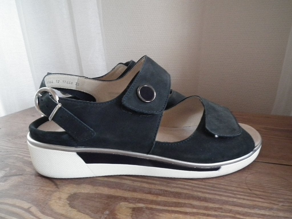 Damessandalen. Schoenmaat 7 (Ara) in perfecte staat, Kleding | Dames, Sandalen of Muiltjes, Zo goed als nieuw, ARA femme, Verzenden