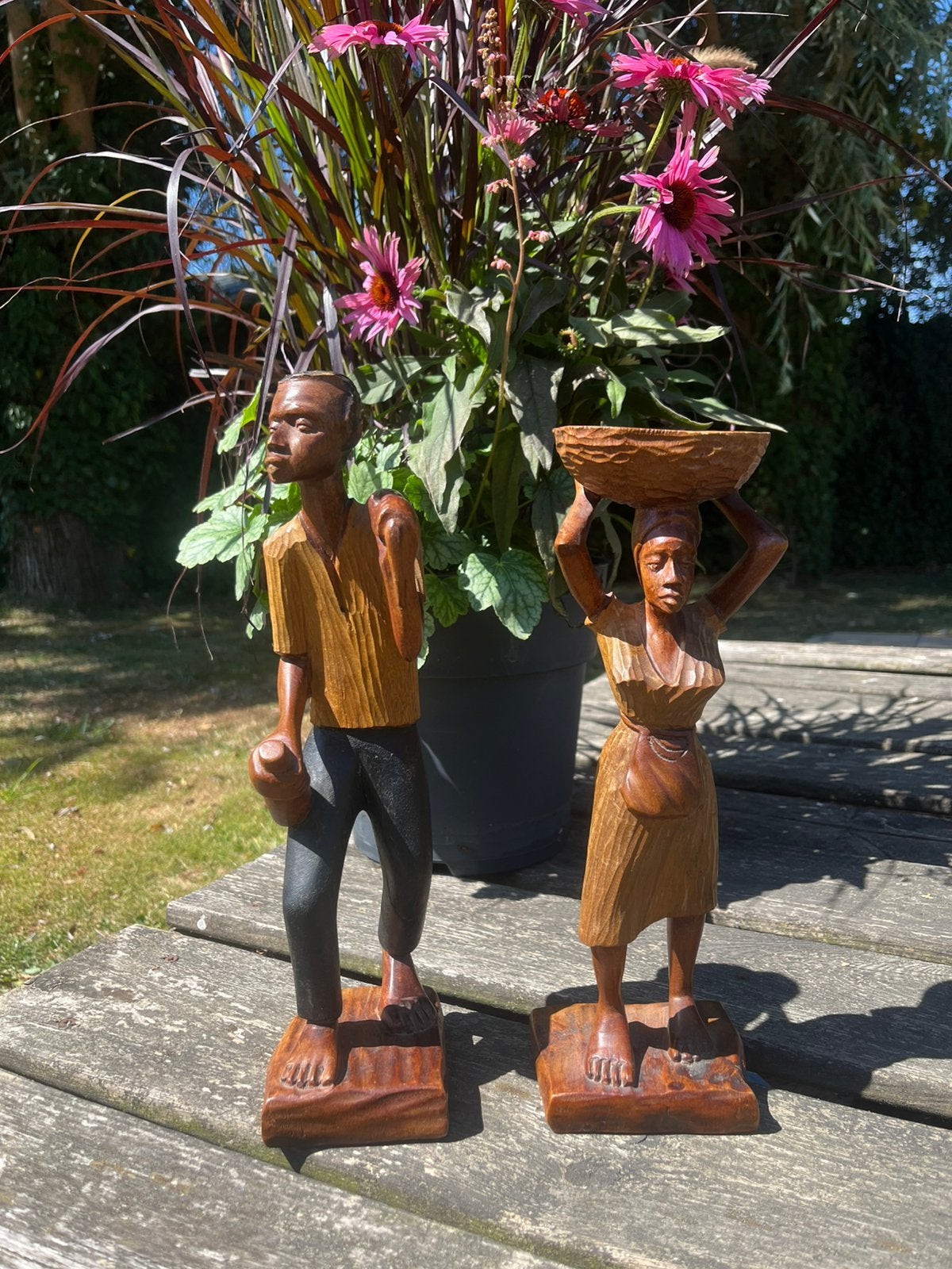 Set Afrikaanse beeldjes man vrouw, Enlèvement ou Envoi