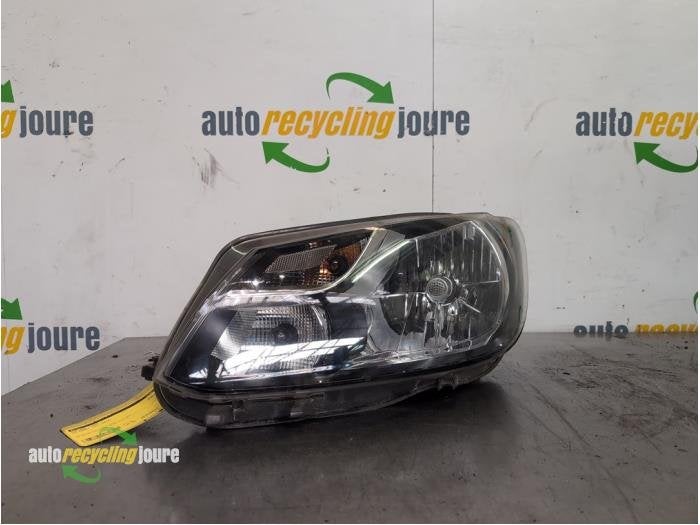 Phare gauche d'un Volkswagen Caddy, Autos : Pièces & Accessoires, -, Volkswagen, -, 3 mois de garantie