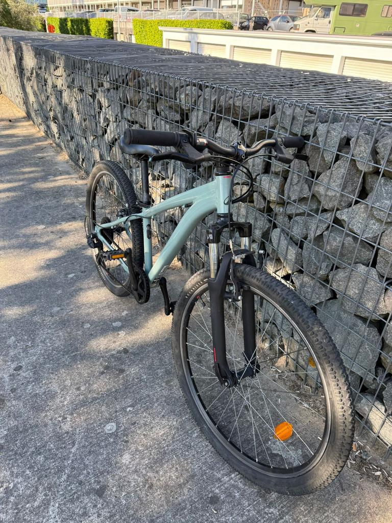 blauwe ffiets voor jongeren, Fietsen en Brommers, Ophalen, Zo goed als nieuw