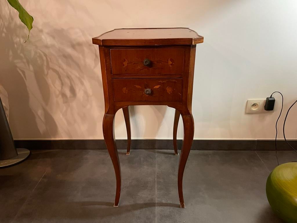 Antiek bijzet kastje met ingelegd hout., Antiek en Kunst, Antiek | Meubels | Kasten, Ophalen
