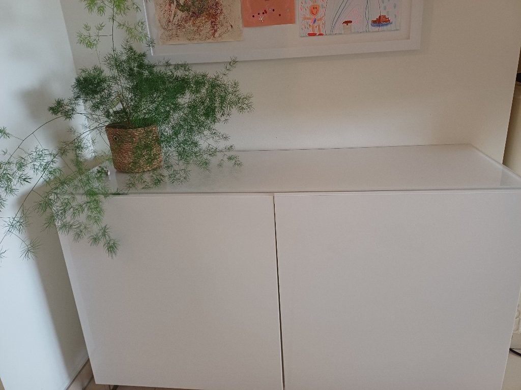 witte, glanzende buffetkasten, Maison & Meubles, Armoires | Dressoirs, Comme neuf, 100 à 150 cm, 25 à 50 cm, Avec tablette(s)