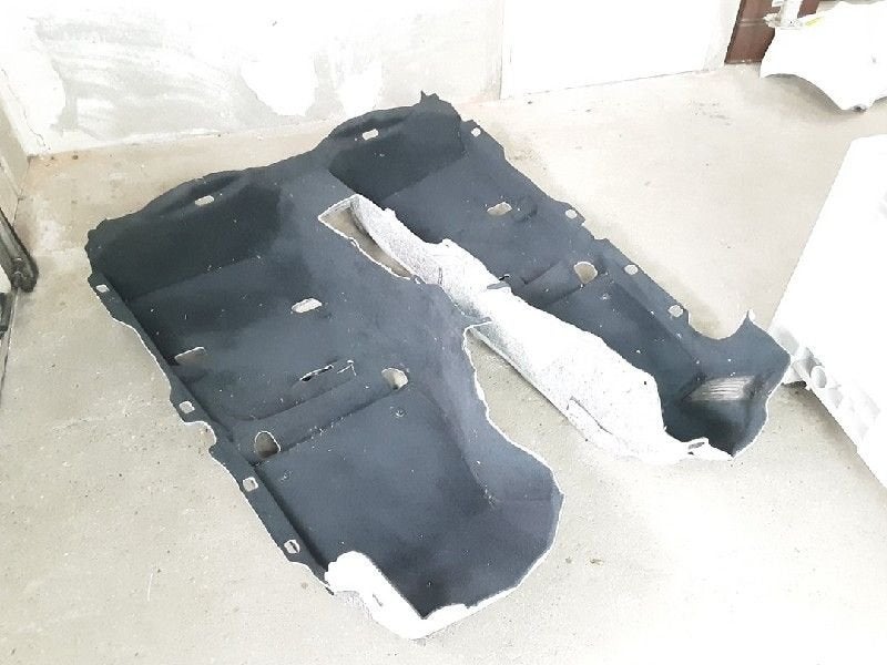 TAPIS Lexus IS Sedan 300h 2.5 V6 24V (2ARFSE) (01-2013/-), Utilisé, Lexus