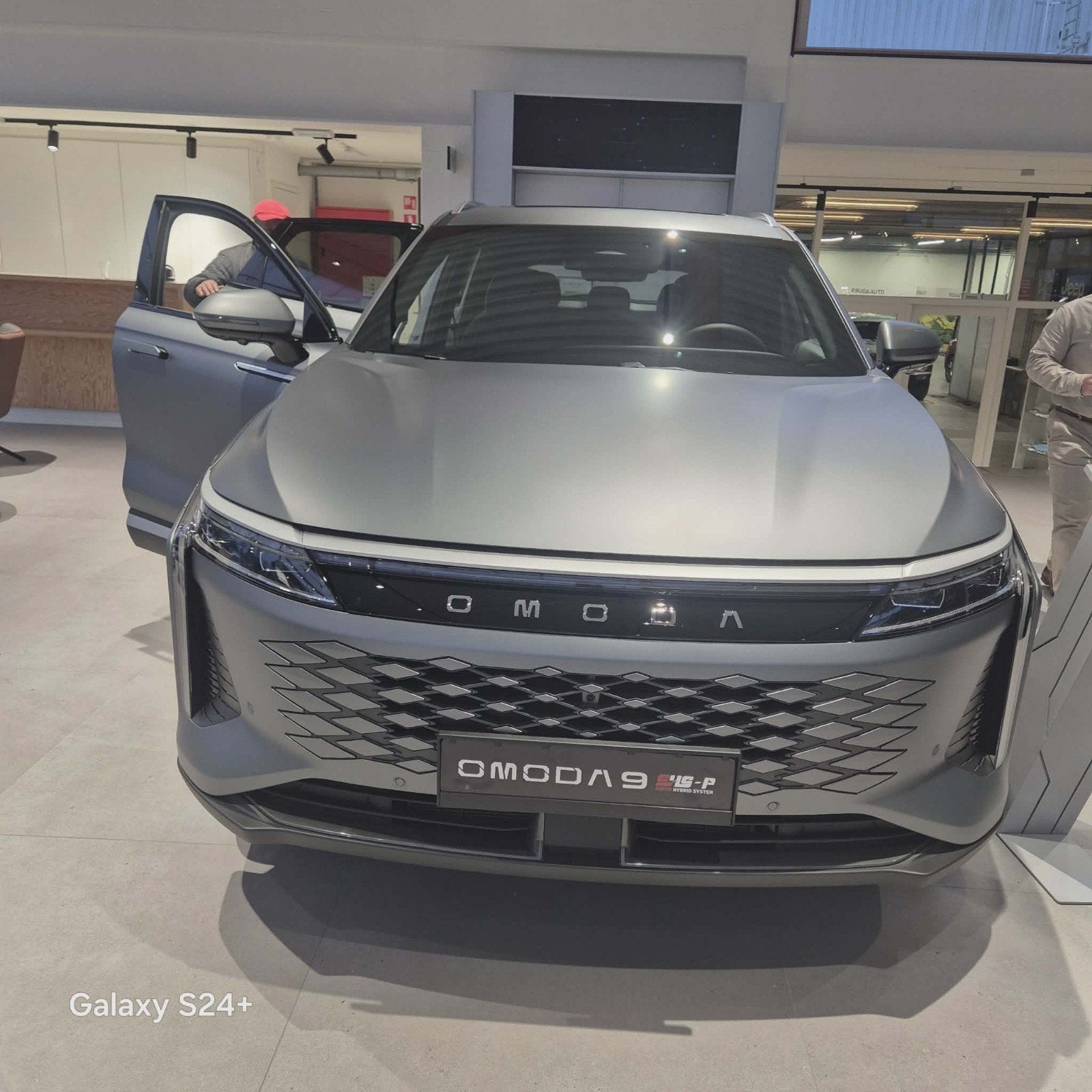 Omoda 9, Auto's, Jeep, Automaat, 4 cilinders, 395 kW, Leder
