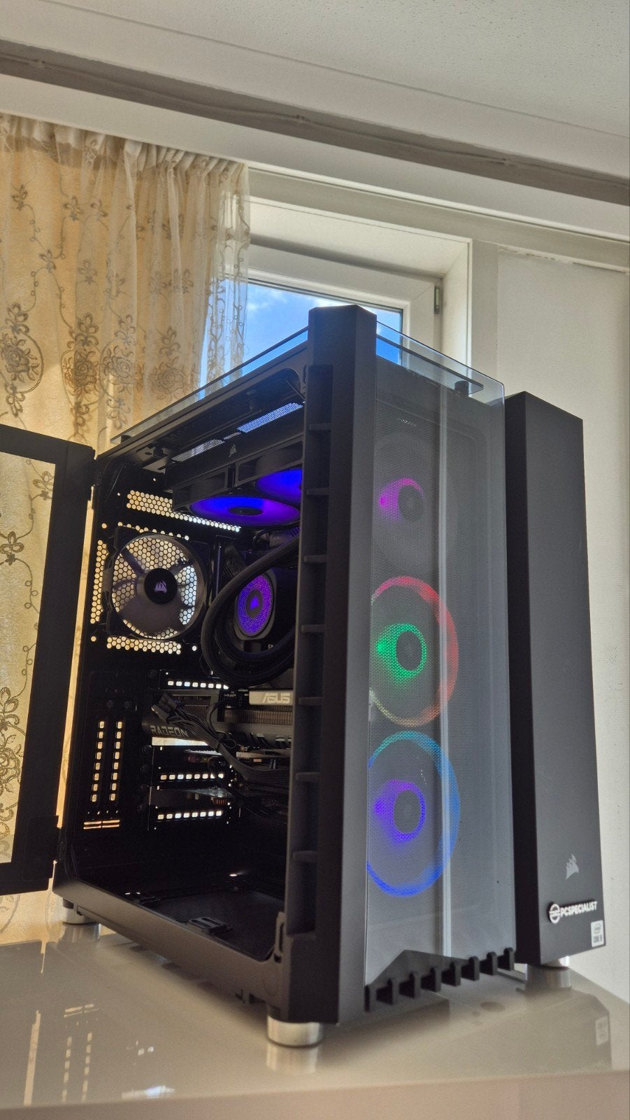 Corsair Gaming Pc i9 14900k Asus RX 9060 XT 32 GB DDR5 CL30, Ophalen of Verzenden