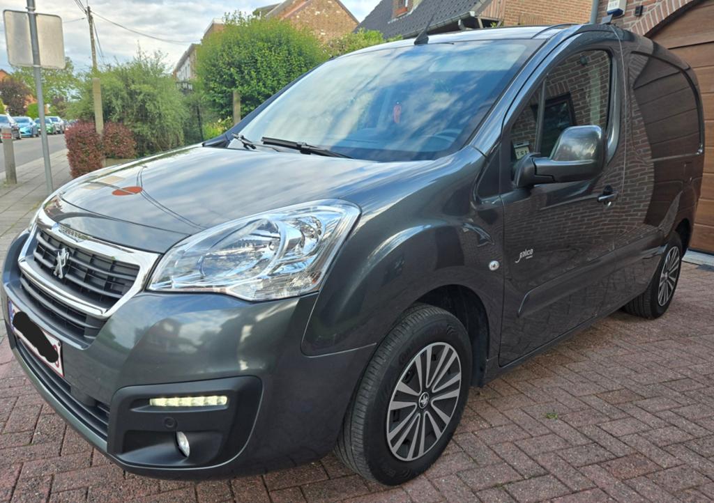 Peugeot partner 1.6hdi 120cv BV6 3-zits utility, Auto's, Peugeot, Stof, Overige kleuren, 1600 cc, 5 deurs