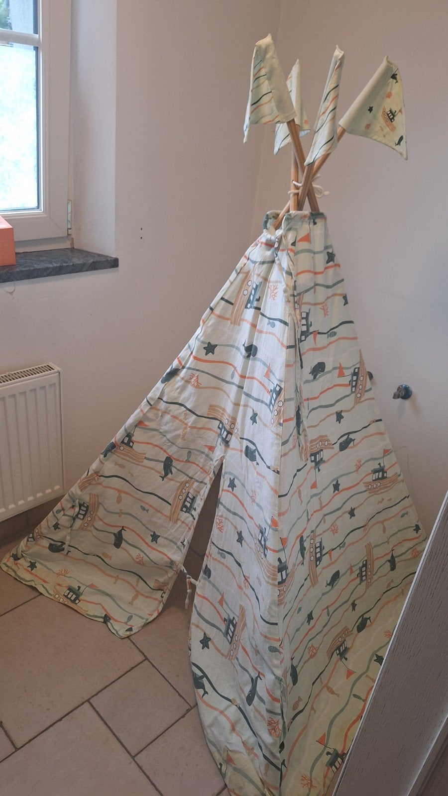 tipi de jeu pour enfant en toile imprimée, Kinderen en Baby's, Ophalen, Zo goed als nieuw