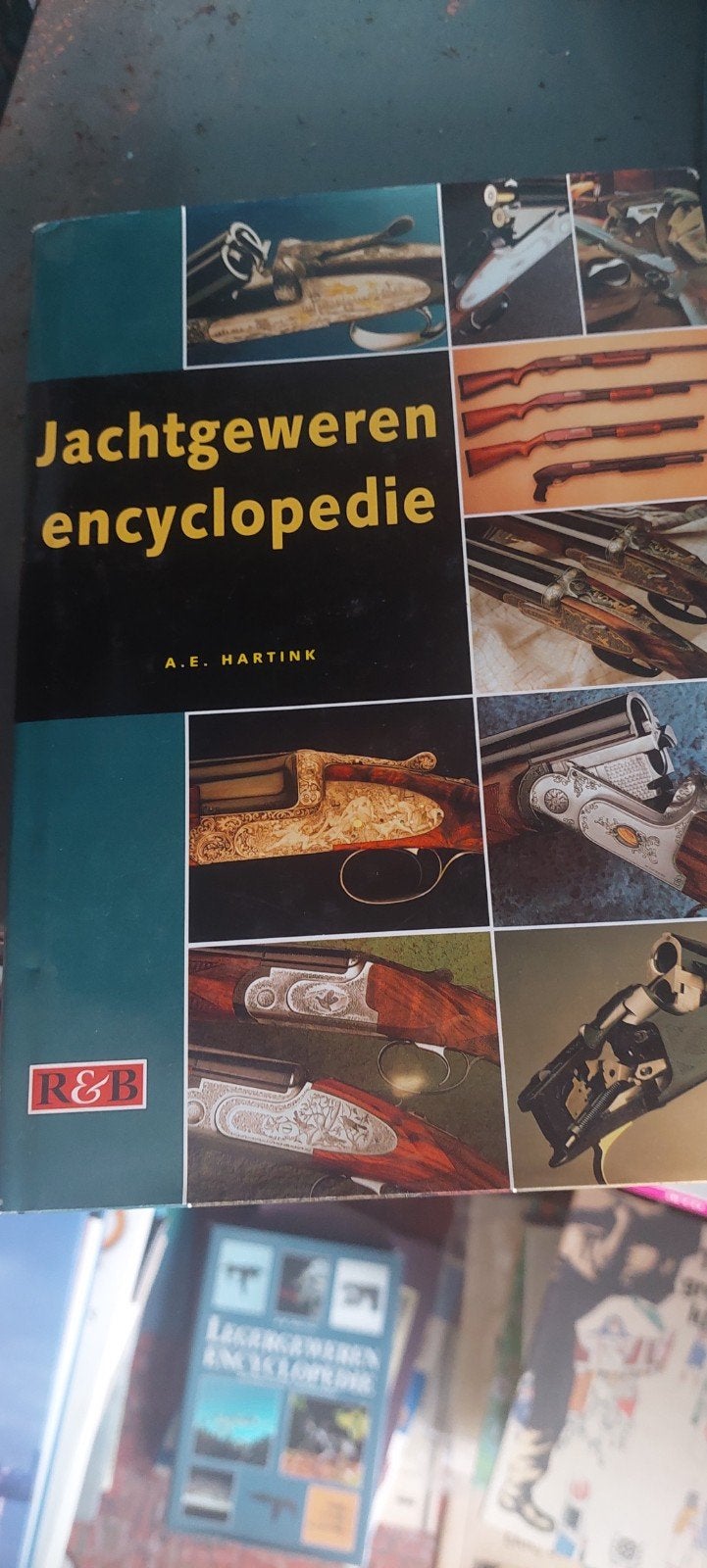 Jachtgeweren encyclopedie   Hartman, Ophalen of Verzenden