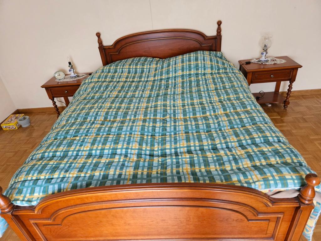 Bed met 2 nachtkastjes in zeer goede staat -, Huis en Inrichting, Slaapkamer | Complete slaapkamers, Ophalen
