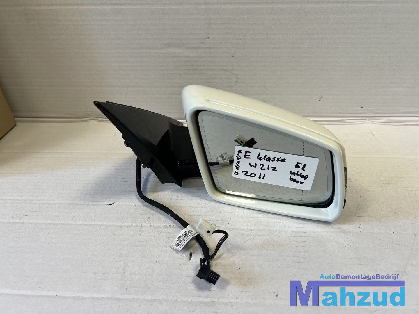 MERCEDES E KLASSE W212 Wit rechts spiegel 2009-2013, Auto-onderdelen, Gebruikt, Mercedes-Benz AG, Mercedes-Benz, Mercedesstrasse 120
70372  Stuttgart, DE