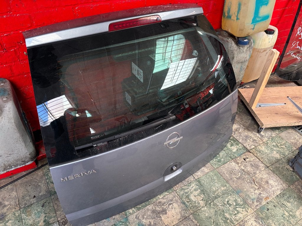 HAYON OPEL MERIVA A, Arrière, RUE BRIGADE PIRON 307, Haillon arrière, Enlèvement