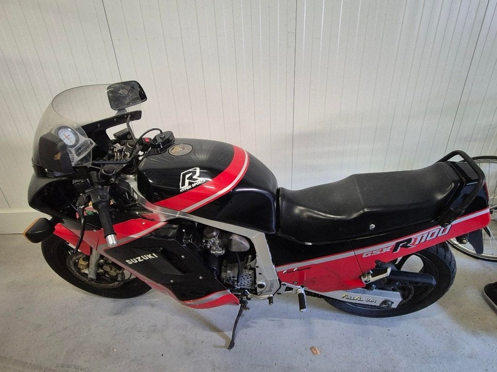 Suzuki GSXR1100, Motoren, 4 cilinders, Motorrijbewijs A, Super Sport, Particulier