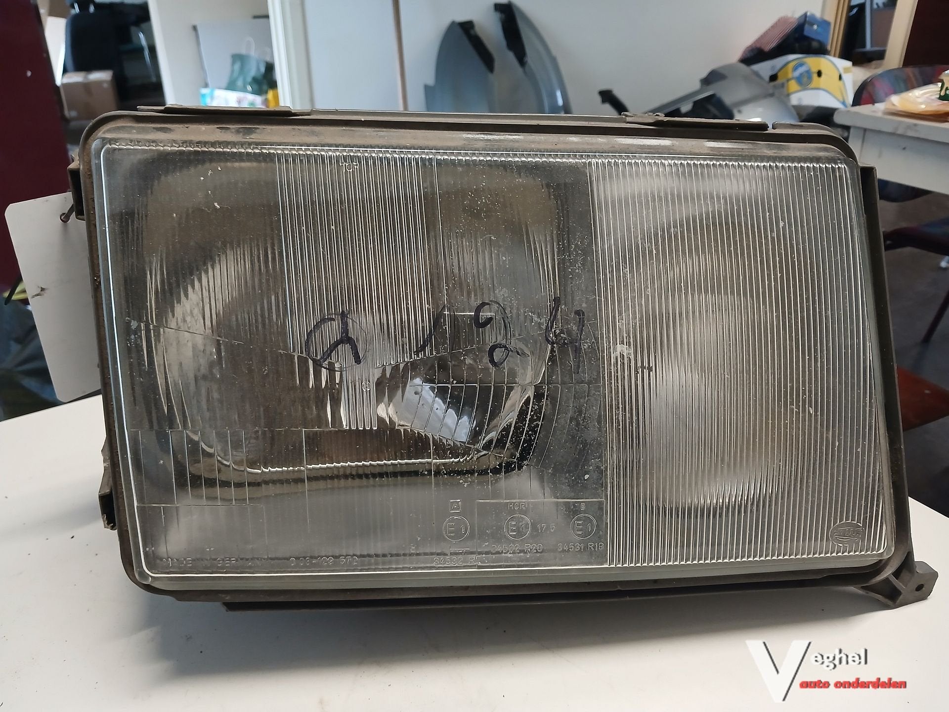 MB W124 sedan Koplamp RV type 1 '87, Auto-onderdelen, Gebruikt, -, -, Ophalen of Verzenden