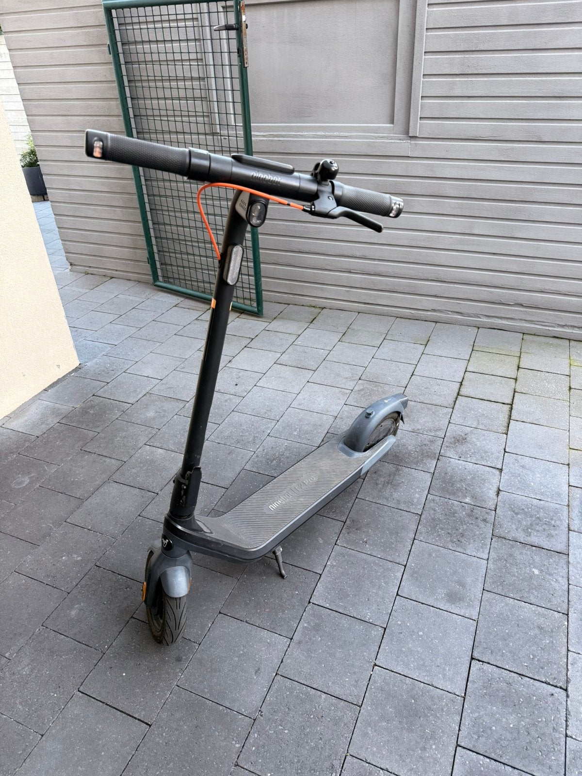 Ninebot E2 Pro, Enlèvement, Comme neuf, Step électrique (E-scooter)