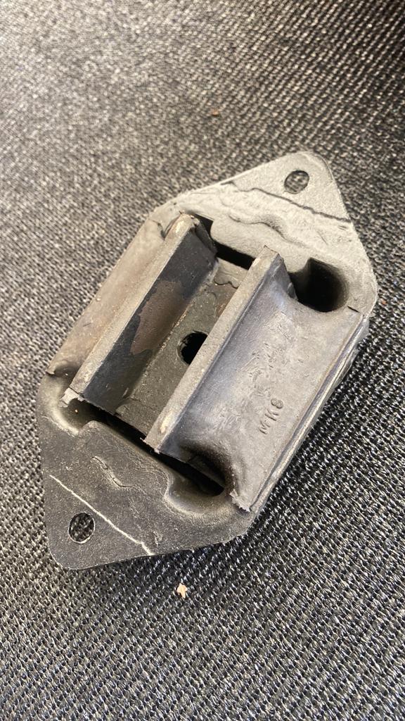 Support de boîte de vitesses Ford Taunus Capri Granada, Enlèvement ou Envoi, Ford