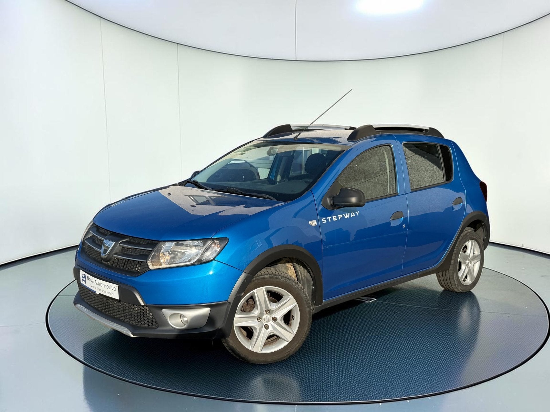 Dacia Sandero Stepway 0.9i, 2016, 92.519km, Airco, GPS, PDC, Voorwielaandrijving, 898 cc, Stof, Gebruikt