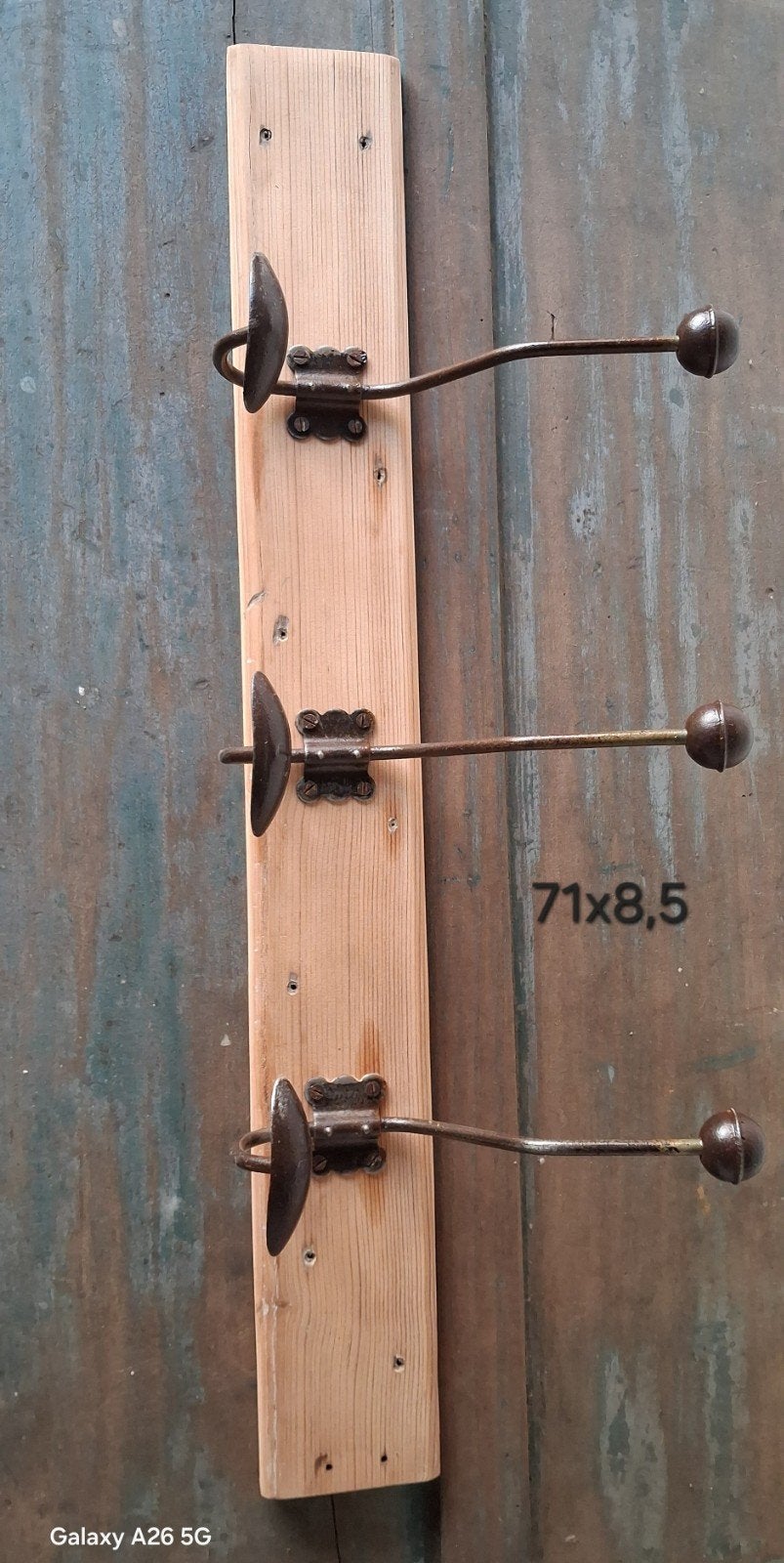 porte manteau 
3 patères 
traité antirouille, Enlèvement ou Envoi, Utilisé, Bois, Brocante