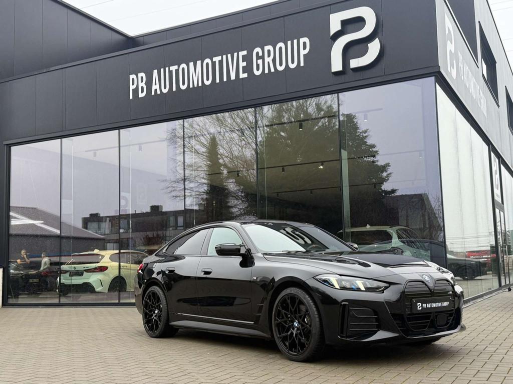 BMW i4 M Sport Pro-H&K-Acc-Head-Up-360°Cam-Elekzetels, Auto's, BMW, Gebruikt, Zwart, Zwart, Leder