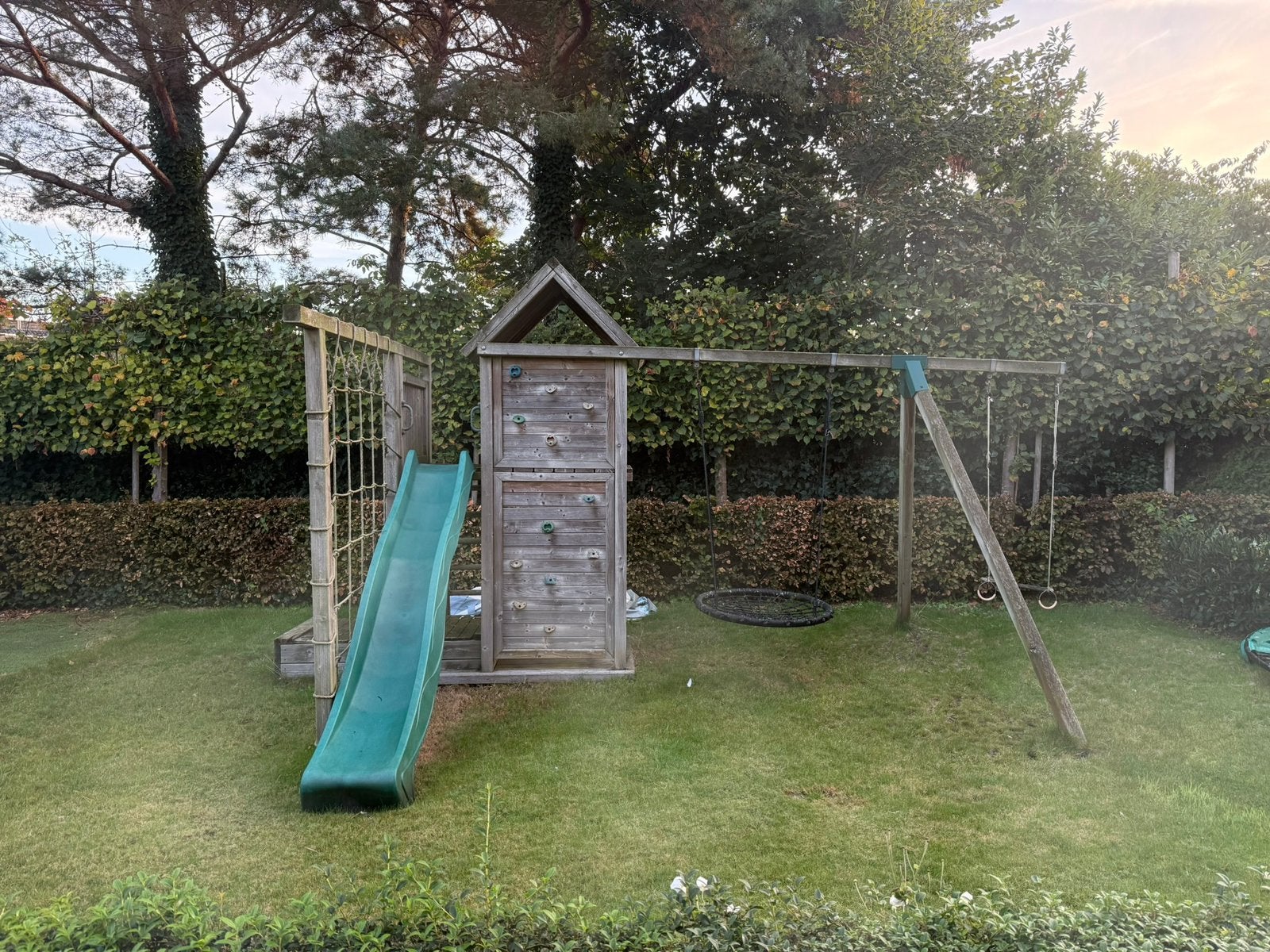 Houten speeltuig met klimmuur en klimnet, Kinderen en Baby's, Ophalen, Gebruikt, Klimnet, Aanbouwonderdeel