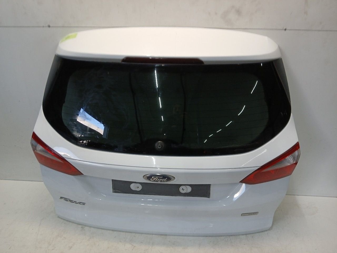 Achterklep Ford Focus, Onderdelen@venauto.nl, Van der Ven Autorecycling B.V., Arrière, Ettenseweg 76, 4706 PB Roosendaal, The Netherlands