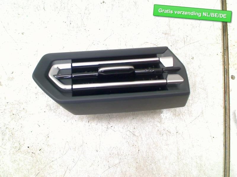 AERATEUR TABLEAU DE BORD CENTRE Audi A3 Allstreet (8YJ), Auto-Union-Straße  1,
85057  Ingolstadt, DE, Info@audi.de, Audi, Utilisé