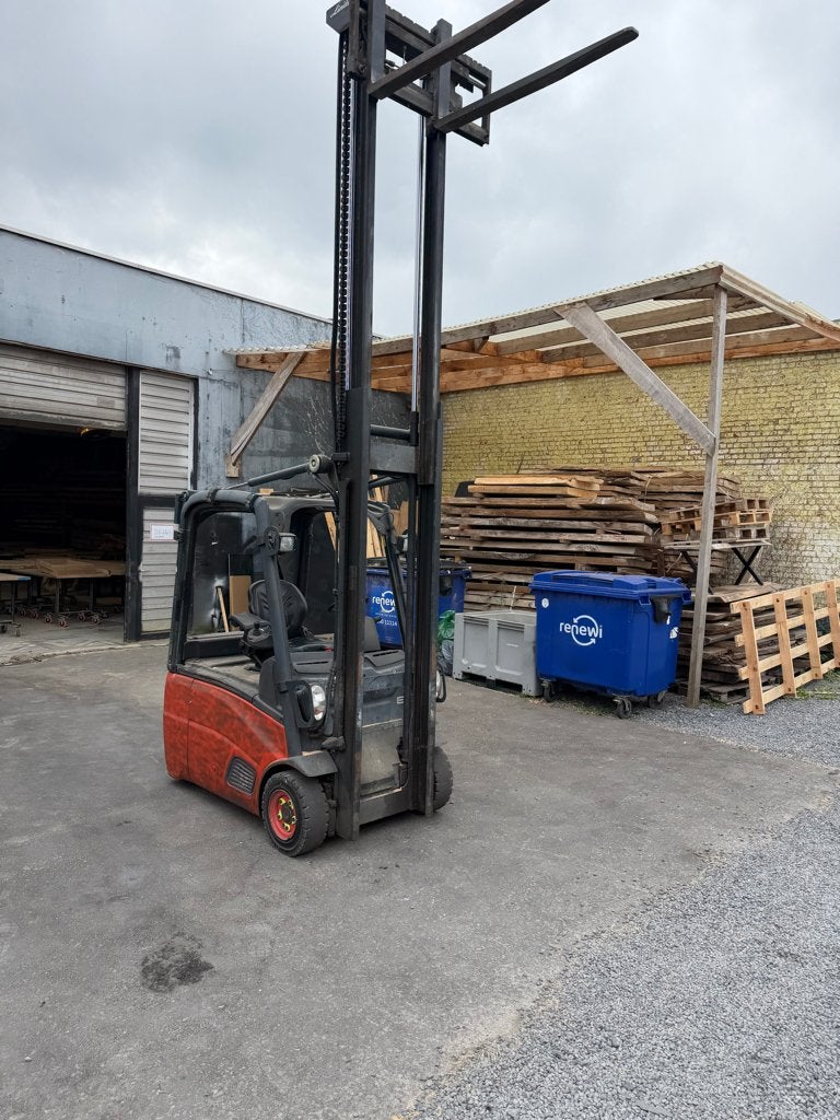 linde 16 e , werkt zeer goed met lader, Électrique, Info@boomstamtafel.net, Enlèvement, Chariot élévateur