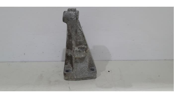Support moteur d'un Mercedes Vito, 3 mois de garantie, Utilisé, -, -