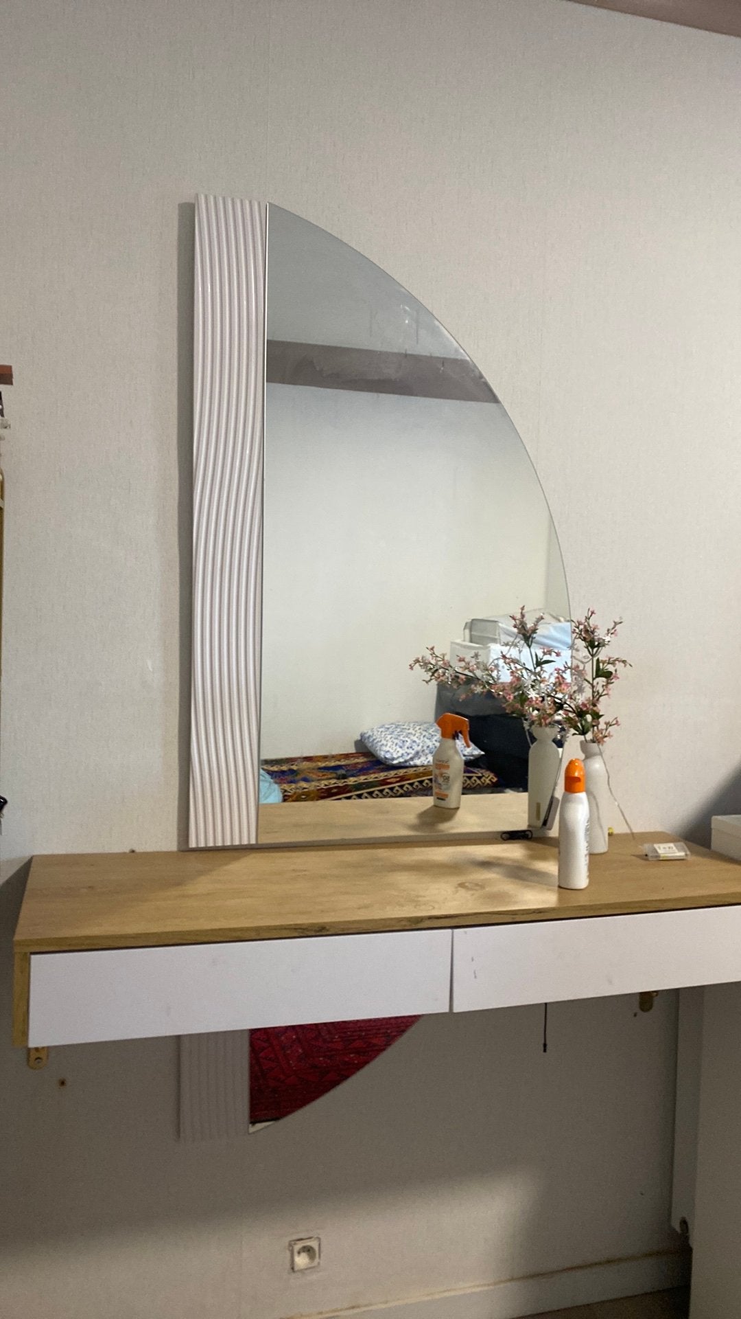 Make up tafel moet dringend weg, Ophalen, Zo goed als nieuw
