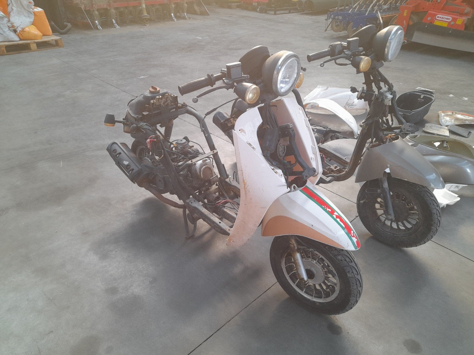 2 scooters projectjes, Fietsen en Brommers, Ophalen, Gebruikt, Carburateur