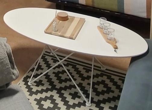 Table ovale blanche, 55 à 75 cm, 45 à 60 cm, Enlèvement, Utilisé
