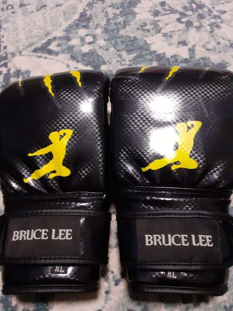 Nieuwe "Bruce lee" bokshandschoenen, Sport en Fitness, Boksen, Ophalen of Verzenden, Nieuw, Bokshandschoenen