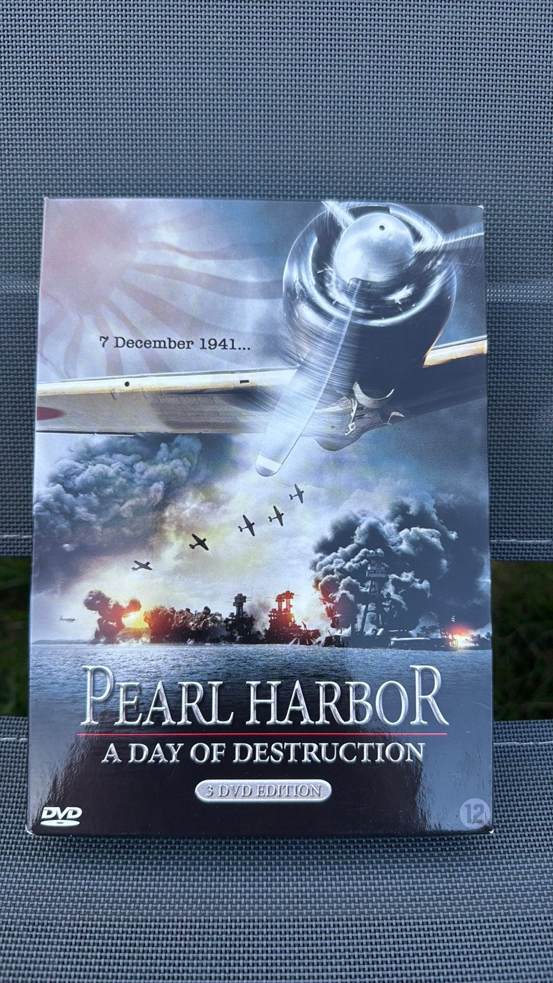 Pearl Harbor: A Day of Destruction – 3-dvd-box, Ophalen of Verzenden, Zo goed als nieuw