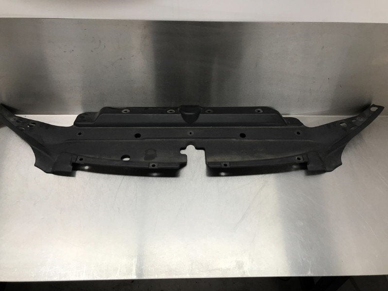 AFDEKPLAAT Toyota Land Cruiser (J15) (01-2009/-), Auto-onderdelen, Gebruikt, Kundenbetreuung@toyota.de, Toyota, Toyota-Allee 2
50858  Köln, DE