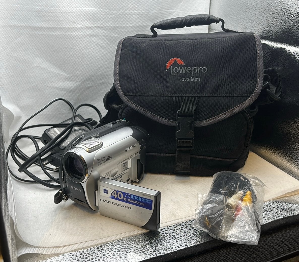 Sony Handycam DCR-DVD109 Camcorder + accessoires, Audio, Tv en Foto, Videocamera's Digitaal, Ophalen of Verzenden, Gebruikt, DVD