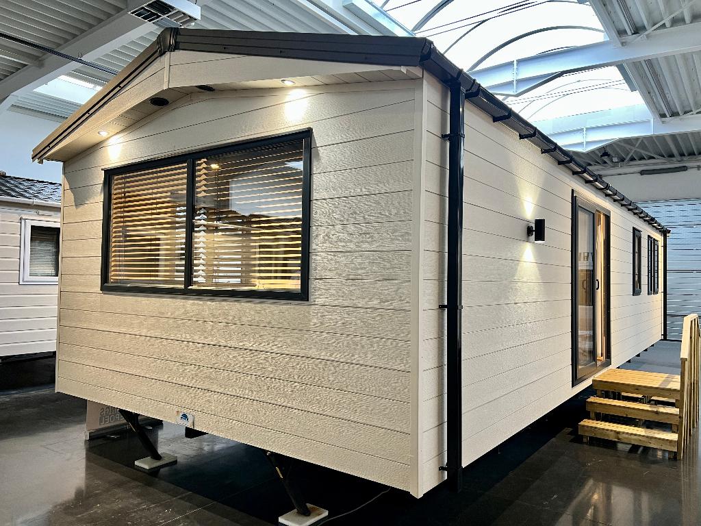STOCK Harmony 1100x400 @ Caravancenter Desmet, Caravans en Kamperen, Stacaravans, tot en met 4, Ophalen