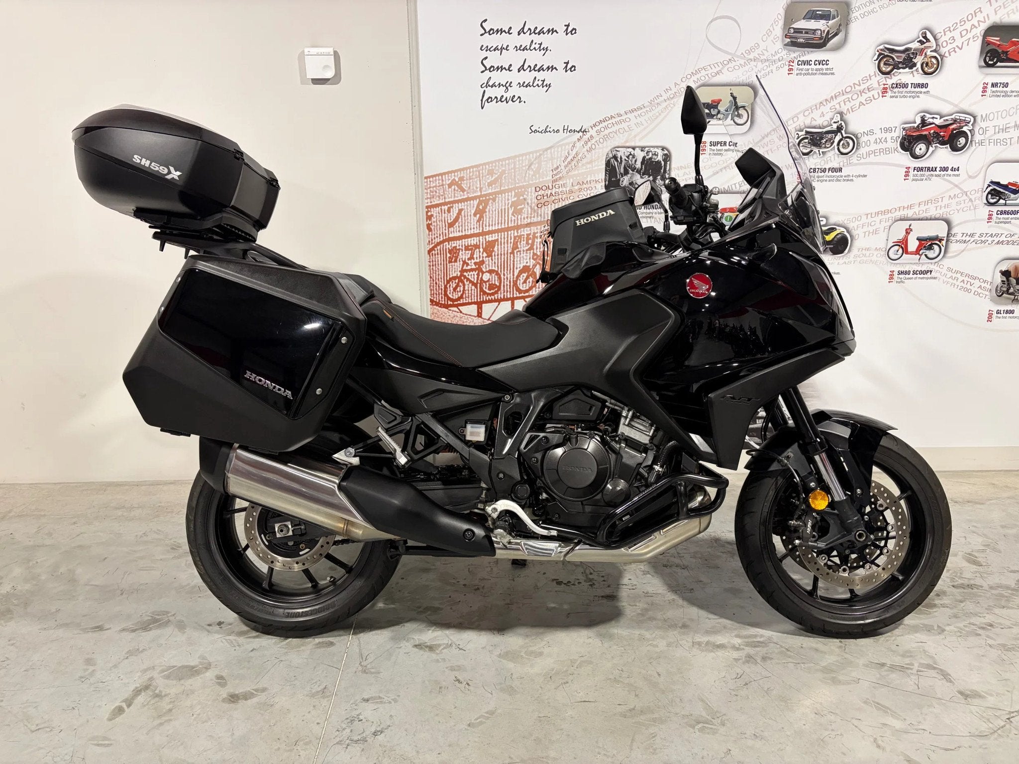 Honda NT1100 manueel met extra's (bj 2022), Meer dan 35 kW, Toermotor, Handgeschakeld, 1100 cc