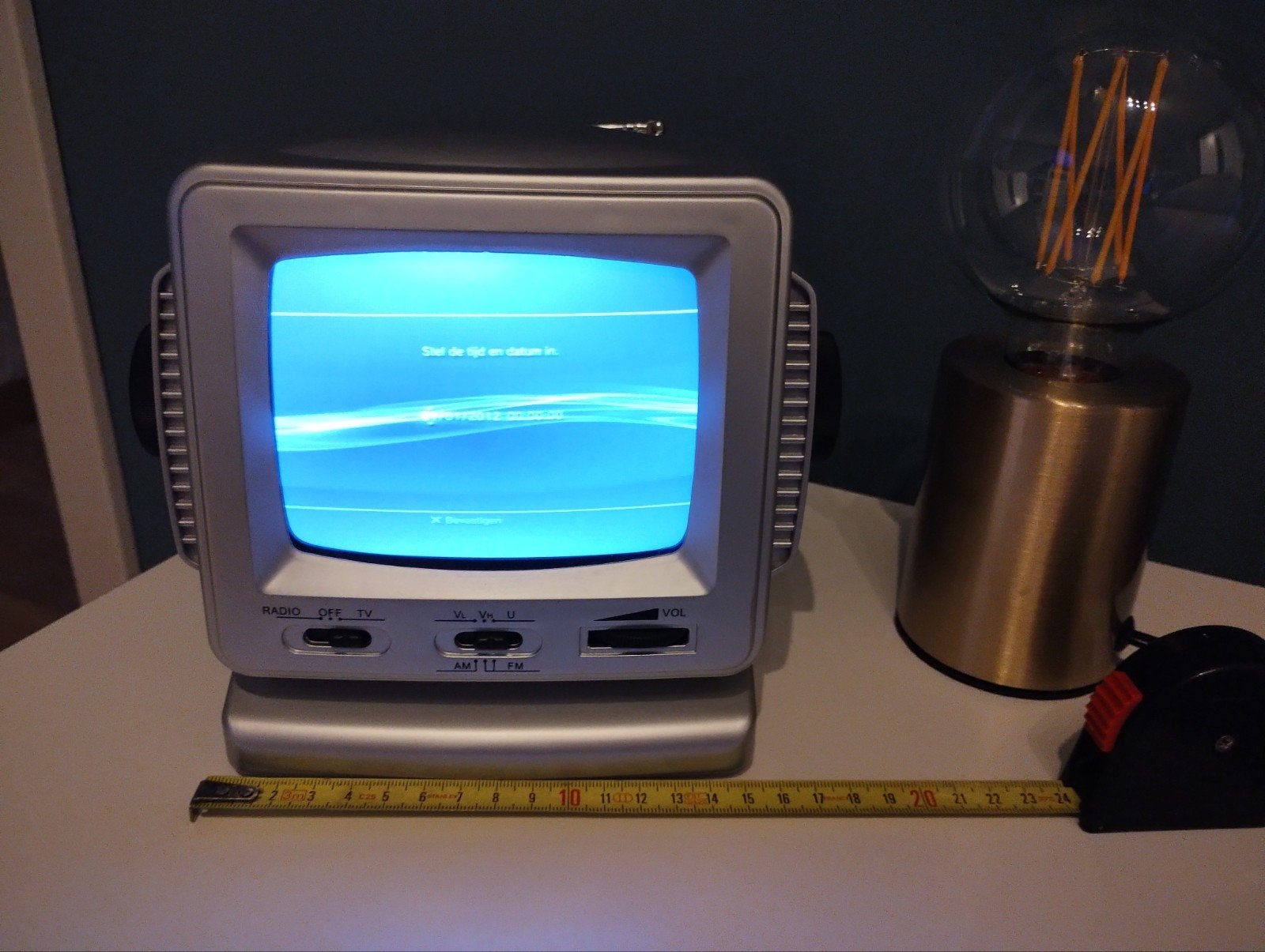 mini portable crt tv radio met doos, Ophalen