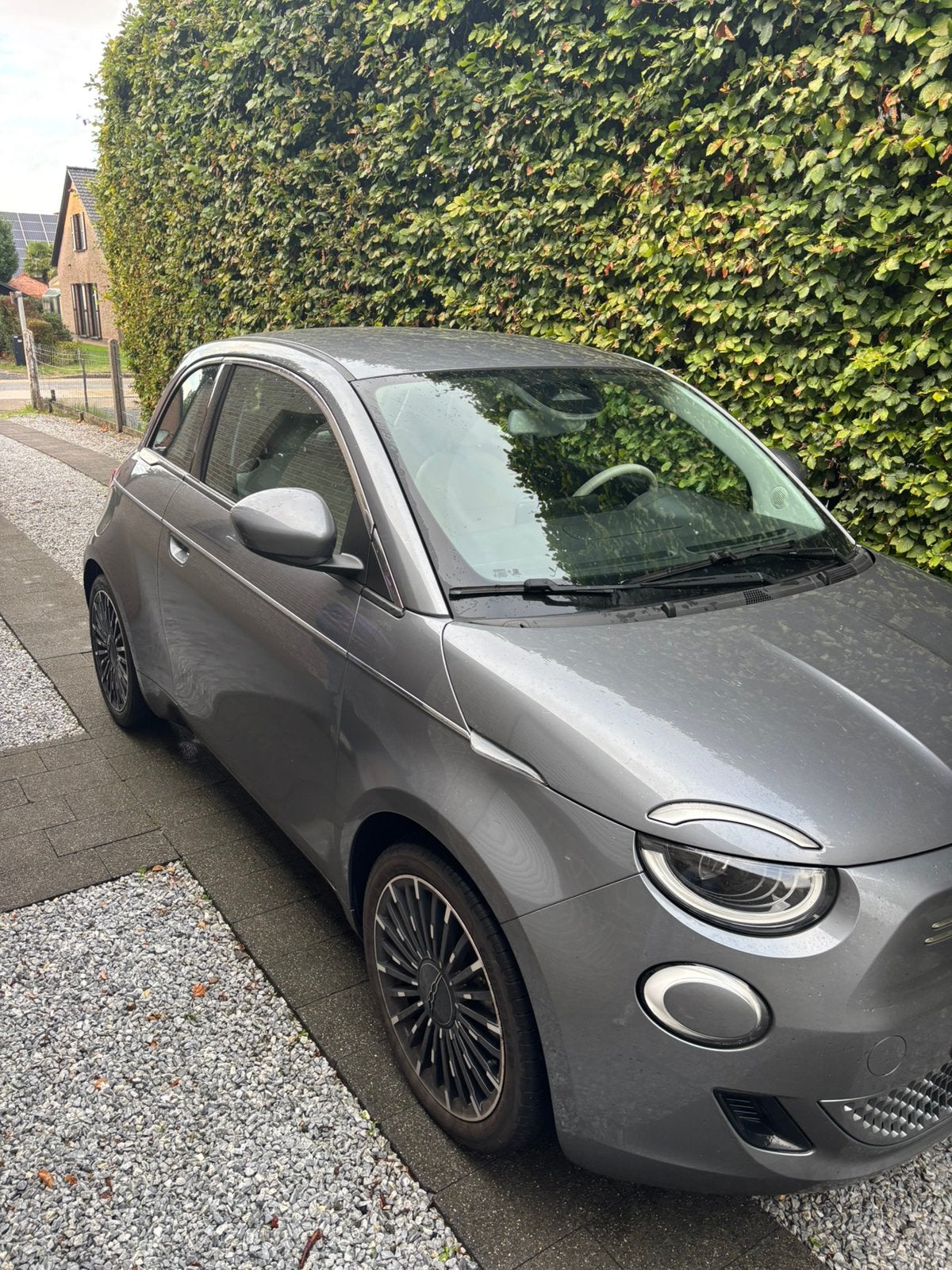 Fiat 500E “la prima by bocelli”, Autos, Cuir, Argent ou Gris, Achat, Beige